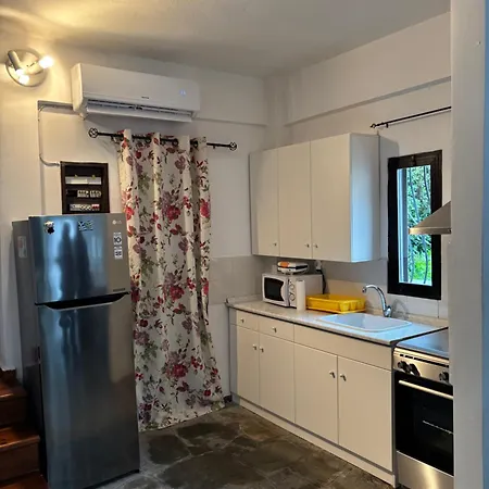 Linda's House بيت للعطل بوليخرونو