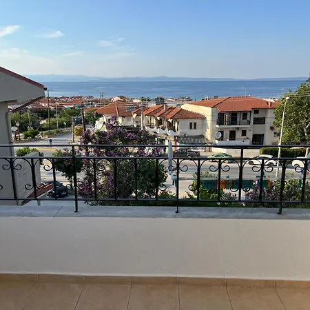 Linda's House بيت للعطل بوليخرونو